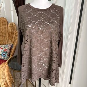 EVELYN & ARTHUR Brown Lace Knit Long Sleeve Top!
